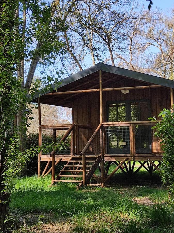 Отель Camping Le Mouliat Moncrabeau Экстерьер фото