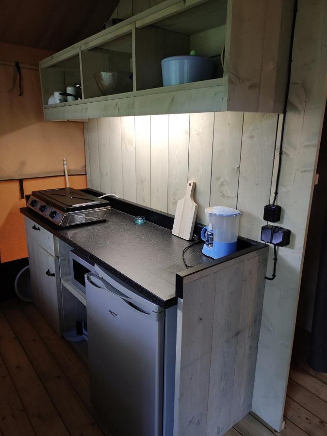Отель Camping Le Mouliat Moncrabeau Экстерьер фото